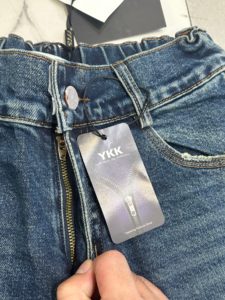 Jeans Larghi <span class=keywords><strong>Taglie</strong></span> <span class=keywords><strong>Forti</strong></span> per Donna, Jeans a <span class=keywords><strong>Vita</strong></span> Alta Stile Mom <span class=keywords><strong>con</strong></span> Fascia Elastica - <span class=keywords><strong>Pantaloni</strong></span> <span class=keywords><strong>in</strong></span> Denim Blu - Product Image 6