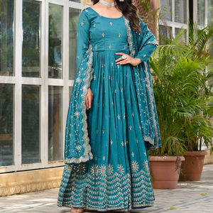 Ensemble Anarkali brodé bleu sarcelle de luxe Unity avec dupatta – Tenue de fête haut de gamme - Product Image 1
