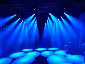 Projecteur LED 400W Beam Spot Wash avec contrôle DMX, tête mobile pour événements, fêtes, DJ, scène, KTV, bar, mariage, spectacle, club, discothèque - Product Image 4