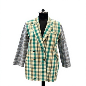 Chaqueta Blazer de Mujer Hecha a Mano con Doble Botonadura, Estilo Kantha, Patchwork, Acolchada, Estilo Boho, a Cuadros, Vintage, 100% Algodón - Product Image 2