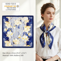 Écharpe 100% soie de mûrier 65x65 cm, écharpe bleue avec fleurs blanches, écharpe tendance pour femmes