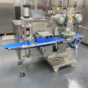 Máquina para Rellenar y Formar Croissants, Panecillos de <span class=keywords><strong>Pizza</strong></span> Rellenos de Queso, Bocadillos de Carne, Pan Congelado - Product Image 1