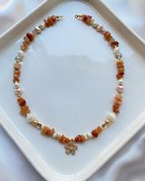 Collier superposé tendance en ambre avec pendentif cœur, pierres naturelles irrégulières et perles de culture d'eau douce – Cadeau idéal