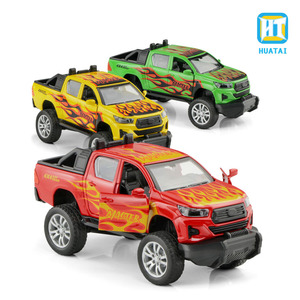 Unisex 1:32 de tres puertas abiertas a presión modelo de policía coche en <span class=keywords><strong>miniatura</strong></span> caja de exhibición de Metal colección tirar hacia atrás coche en <span class=keywords><strong>miniatura</strong></span> - Product Image 4