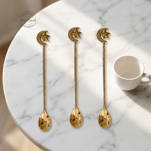 Cuillère à thé étoile de lune en laiton massif conçue à la main de classe personnalisée longue taille pour cuillère de table couverts - Product Image 1