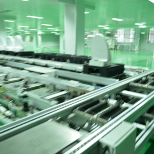 حزام ناقل لولبي من الألومنيوم بسرعة قابلة للتعديل لتصنيع مصانع ناقلات شريحة دلو مضخة قلب جديدة لخط التجميع - Product Image 1