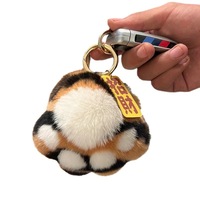 Porte-clés mignon en forme de patte de tigre avec pompon, breloque de sac en peluche de fourrure de lapin, pendentif doux pour sac à main, ornement pour clé de voiture