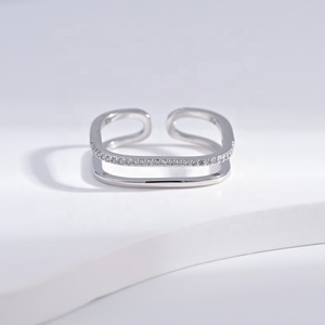 แหวนเงินแท้ 925 ชุบทอง 18k แบบเรียบง่าย สไตล์ฮิปฮอป รูปทรงเรขาคณิต ปรับขนาดได้ ราคาโรงงาน ขายส่ง - Product Image 2