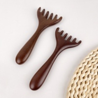 Brosse à cheveux classique en bois de santal à six griffes – Artisanat portable en bois pour le coiffage à domicile et en salon