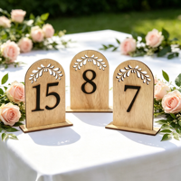 Numéros de table en bois personnalisés pour mariage, fête, hôtel, banquet, anniversaire, Noël – Décorations de table artisanales simples et artistiques
