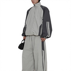 Ensemble de survêtement décontracté pour homme avec logo personnalisé, de haute qualité, à capuche, pour l'hiver, en polyester/coton léger à séchage rapide - Product Image 1