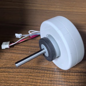 มอเตอร์พัดลมแอร์ Hisense Kelon รุ่น RA15E RA12K RPG12X 1HP 1.5HP มอเตอร์ภายใน YYW15 4 4502 พลาสติกทนทาน ใช้ไฟฟ้า - Product Image 1