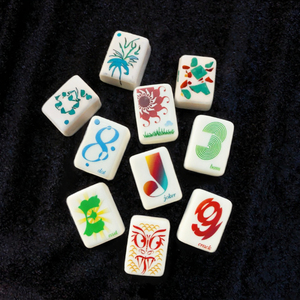 Tuiles de Mahjong en Acrylique Gravées et Peintes, Style Américain Moderne de Luxe, Ensemble de Jeu pour 4 Joueurs pour les Réunions - Product Image 3