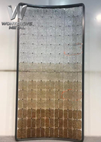 Cloison en verre artistique en acier inoxydable avec finition PVD, élégante cloison de séparation pour hôtel, restaurant, bureau, centre commercial, design d'intérieur