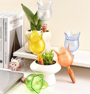 Globes auto-arrosants automatiques en plastique durables <span class=keywords><strong>Goutteur</strong></span> paresseux Irrigation en <span class=keywords><strong>terre</strong></span> <span class=keywords><strong>cuite</strong></span> Pointes d'arrosage automatique Enjeux Globes - Product Image 5