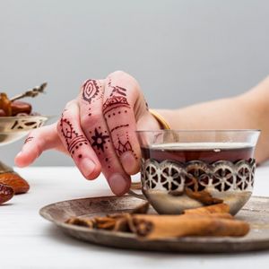 Confezione da 12 Coni di Henné Naturale al 100% per Colorazione Capelli, Crema per Body Art Naturale, Formula Erboristica Senza Ammoniaca, Rosso Ciliegia - Product Image 5