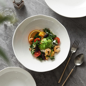 Bol à salade incliné, plat à légumes et fruits de haute qualité, style japonais, style nordique, moderne, simple, grand, en céramique, luxe léger, pour desserts - Product Image 4