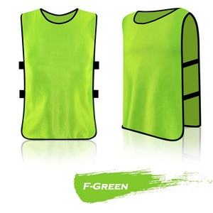 Match d'entraînement de football respirant pour jeunes adultes Haut sans manches Logo de club personnalisé utilisant la technique de sublimation Nom des sports de plein air - Product Image 5