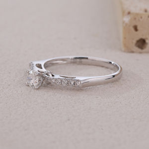 Anillo de compromiso elegante personalizado con diamantes naturales de oro blanco de 18 quilates, regalo de boda chapado en rodio para mujer, uso diario, fiesta cristiana - Product Image 4