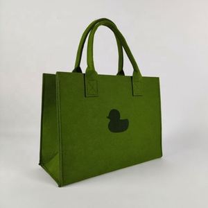 Bolso de mano de moda de alta capacidad para niñas, bolsos de mano de fieltro con logotipo impreso personalizado, bolso de mano de fieltro reciclado verde - Product Image 5
