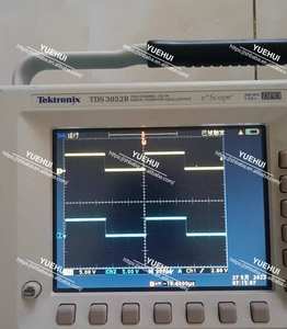<span class=keywords><strong>Tektronix</strong></span> <span class=keywords><strong>TDS</strong></span> 3052B 2-Kanal 500 MHz 5GSs Digital oszilloskop - Product Image 3