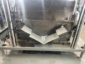 เครื่องขึ้นรูปกระเบื้องสันอัตโนมัติพร้อมตัวควบคุม PLC และมอเตอร์แบริ่งสำหรับใช้ในหลังคา - Product Image 6