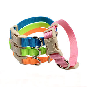 Collar de perro de nailon Martingale duradero para razas grandes Color sólido con decoración de cinta Collar simple para caminar sin tirones - Product Image 1
