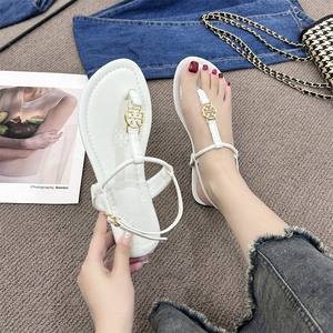 Sandalias de Verano Estilo Playa, Moda Americana, Multifuncionales, con Suela Gruesa y Punta Abierta, Acolchadas para Mujer, Hechas con Materiales Cómodos - Product Image 5