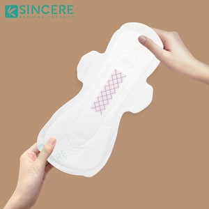 Serviettes hygiéniques jetables ultra-fines extra-longues 410 mm respirantes pour usage quotidien avec ailettes et protection anti-fuites, fabriquées en Chine pour femmes - Product Image 2