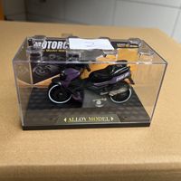 Moto rétro classique en alliage avec fonction de recul, avec boîte de présentation, voiture jouet pour garçons, modèle de simulation, ornement, cadeau