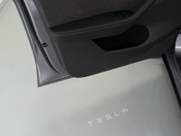 Tesla Model Y 2024 Édition Argent Premium, SUV 5 portes 5 places, Recharge Rapide, Véhicule 100% Électrique Fabriqué en Chine
