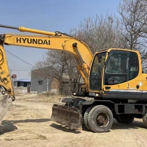 Excavatrice sur pneus Hyundai 150w-7 d'occasion, multi-usage, modèle 2020, 15 tonnes, moteur et boîte de vitesses, vente en promotion - Product Image 2
