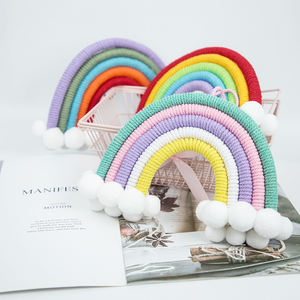 Nordique fait à la main macramé tenture murale tapisserie arc-en-ciel avec des décorations de chambre de nuages pour les adolescentes - Product Image 1