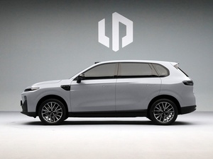 Bestseller Leapmotor B10 2025 Nuovo Veicolo Elettrico di Alta Qualità con Autonomia di 501/600 Km, Preferito dai Giovani - Product Image 4