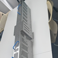 Châssis de cabinet en tôle argentée avec trous de ventilation pour serveur et centre de données