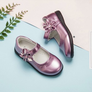 Chaussures plates décontractées en cuir PU pour filles, avec décoration florale, pour enfants, mariage, robe de princesse, école - Product Image 5