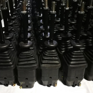 Hydraulische <span class=keywords><strong>Joystick</strong></span> Voor Tractorlader Joystickonderdelen Voor Eindlader Joystickbesturing - Product Image 2