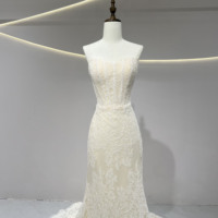 Robe de mariée sirène trompette longue, décolleté cœur, appliques en dentelle, sans manches, soutien-gorge intégré, style moderne et écologique