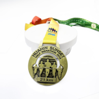 Médailles et trophées personnalisés, sublimation vierge, logo en alliage de zinc, médaille de course en or, récompense sportive, médaille en métal