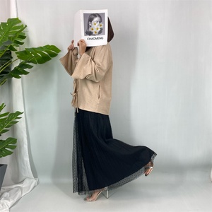 Blouse pour femmes musulmanes, couleur unie, col en V modeste, manches cloche, légère, ample, décontractée, respirante, en polyester, pour l'été - Product Image 4