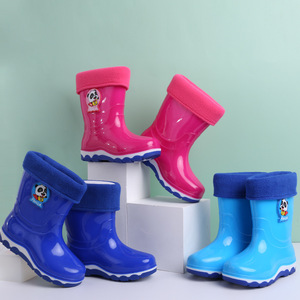 Bottes de pluie pour enfants, chaussures d'eau pour enfants, mi-mollet, rembourrées, chaudes, en caoutchouc, antidérapantes, matériau respectueux de l'environnement - Product Image 1