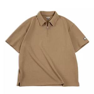 Nuova Moda Estiva: Maglia da Uomo con Mezza Zip, Stile Retrò Americano, Design Semplice, Vestibilità Ampia, Tessuto Lavorato <span class=keywords><strong>a</strong></span> Maglia con Stampa Digitale - Product Image 1