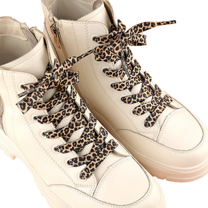 Chaussures de basket-ball YNBG <span class=keywords><strong>AJ1</strong></span> XD68-43 en toile de polyester, lacets plats, imprimé léopard, blanc et <span class=keywords><strong>noir</strong></span>, toutes saisons - Product Image 1