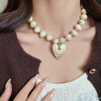 Collier Pendentif Cœur Bohème en Plastique Perlé avec Chaîne en Bambou, Style Vacances, Simple et Tendance, Haut de Gamme pour Femme