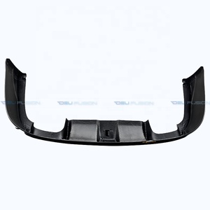 Alerón Trasero de Fibra de Carbono Estilo R-Concept Bltz para Infiniti Q50/Q50S 2014-2017 con Luz Antiniebla - Product Image 3