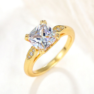 Anello quadrato in oro a quattro punte per donna, chic, elegante, per matrimonio, fidanzamento, gioiello alla moda, idea regalo - Product Image 4