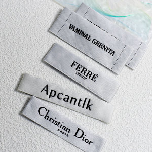 Étiquettes en tissu personnalisées avec conception gratuite, impression de <span class=keywords><strong>logo</strong></span>, étiquette en satin pour vêtements, étiquette tissée, conception de <span class=keywords><strong>logo</strong></span> - Product Image 4