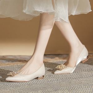 Bailarinas con punta en pico, forma de gota de agua, hebilla cuadrada, suela de seda, tacón bajo, puntera poco profunda, impermeables, ligeras, para boda - Product Image 3