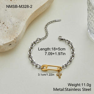 Épinglette en acier inoxydable en forme de croix avec diamants, bracelet en forme de croix pour femme, accessoire de style haut de gamme - Product Image 6