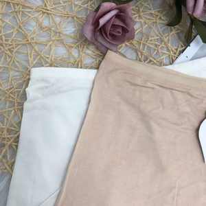 Shorty de sécurité taille haute <span class=keywords><strong>en</strong></span> soie glacée sans couture pour femme, style boxer, à prix bas - Product Image 1